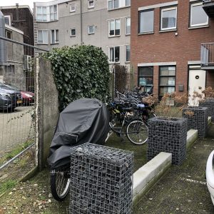 2021-12-15, Nieuw hek graafwerkzaamheden fietsen - deBergen5.nl